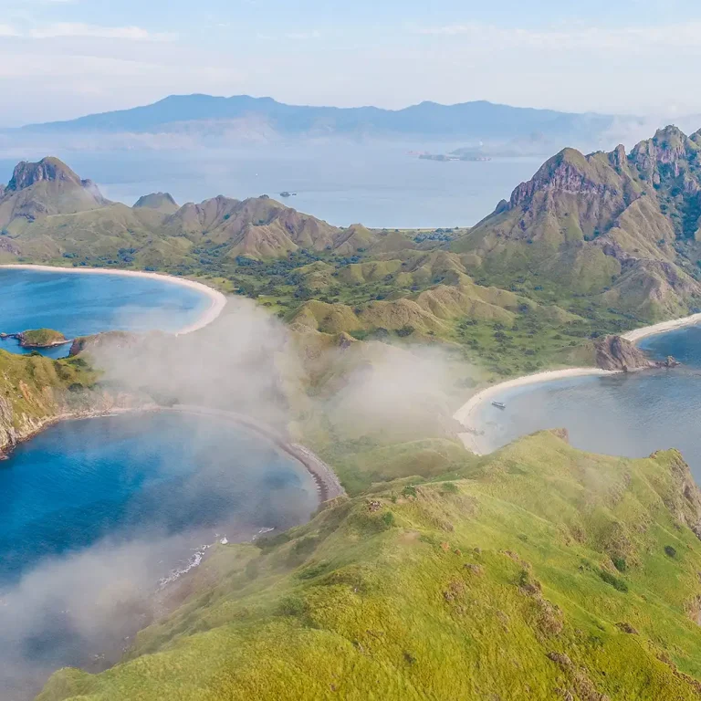 Exploring Komodo’s by Superyacht in 2027